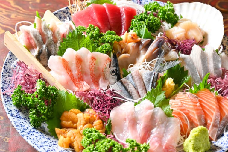 なか善【期間限定で鯨料理も提供中！完売次第終了】